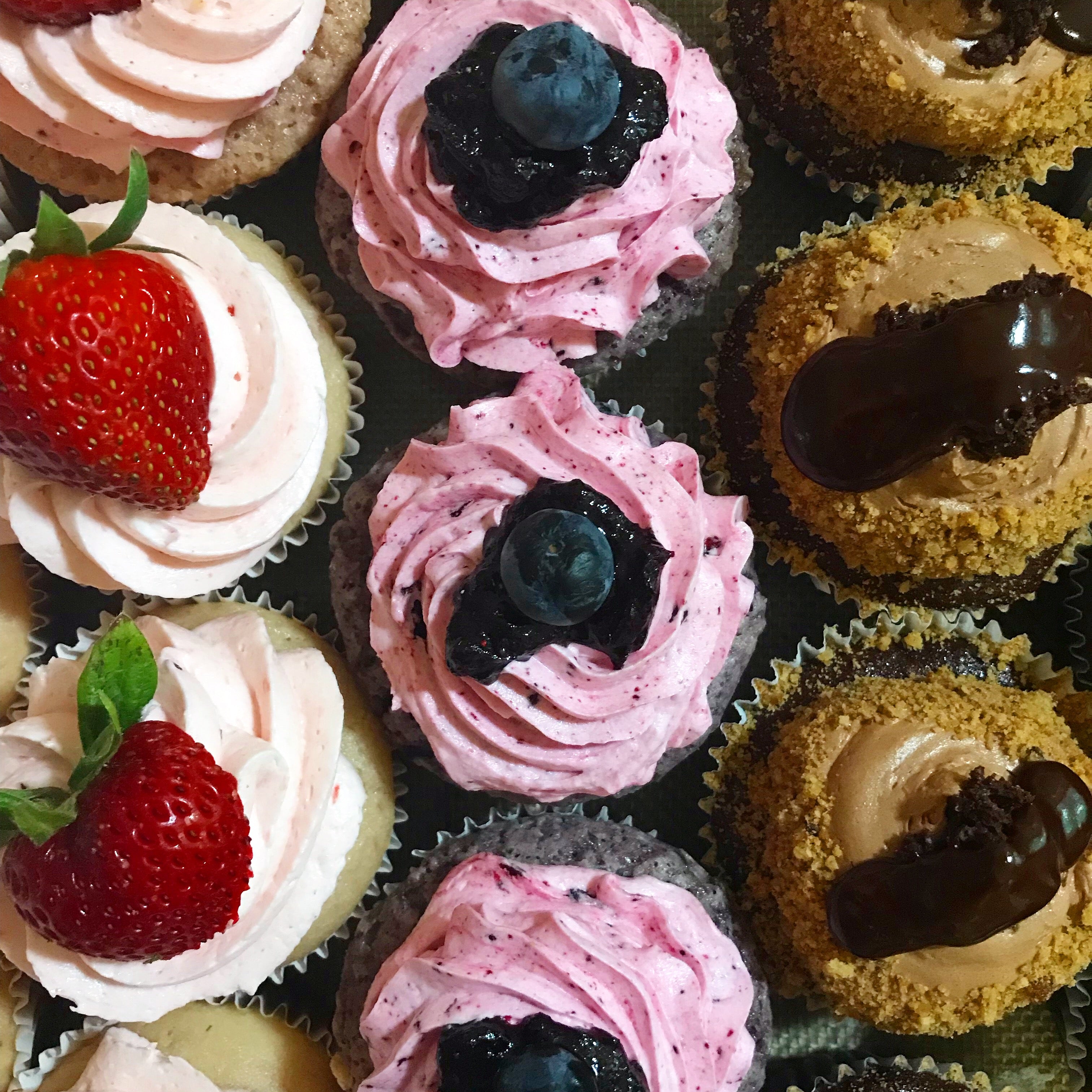 <small>Cupcakes</small>